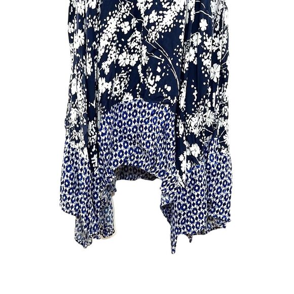 Jessica Simpson Blue White Floral Asymmetrical Maternity (or not) Dress Size XL - Picture 3 of 8